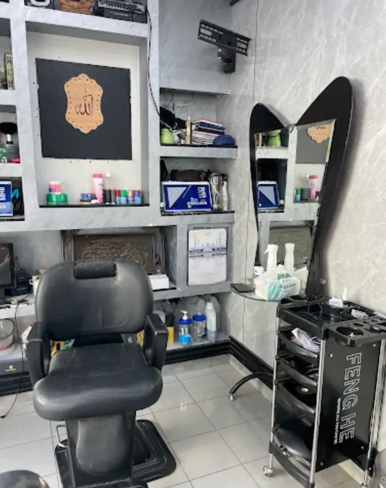 Barber chair inside Can Gents Salon